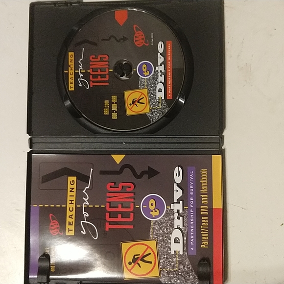 Driving DVD - Picture 3 of 3